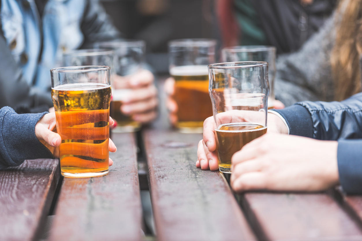 Les femmes plus vulnérables aux effets de l’alcool que les hommes