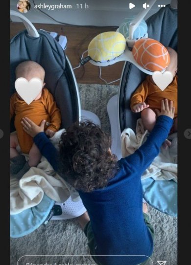Ashley Graham, maman de jumeaux : les premières photos des bébés
