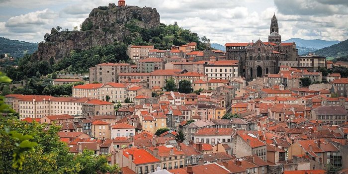 Covid : les dÃ©partements oÃ¹ les dÃ©cÃ¨s ont explosÃ© en une semaine