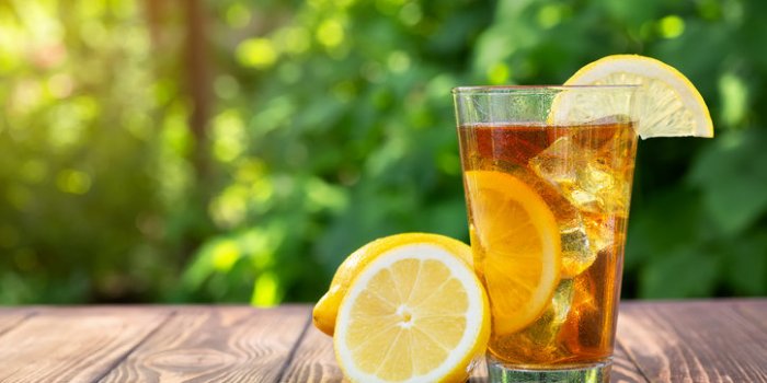 7 boissons qui favorisent la déshydratation au lieu dâétancher la soif
