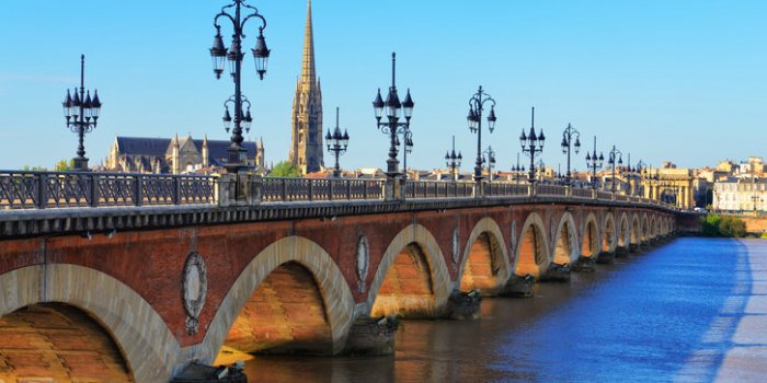 Covid-19 : plus d'un français sur deux a des anticorps