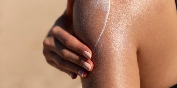 Juin jaune : les 6 rÃ¨gles dâor des dermatologues pour se protÃ©ger du soleil