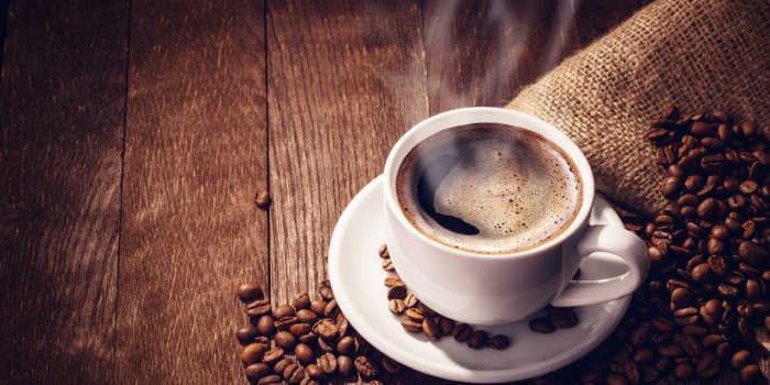 Règles : 5 aliments et boissons à éviter pendant vos menstruations
