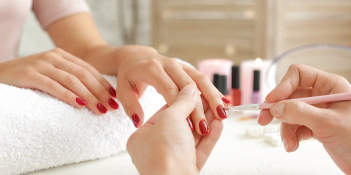 5 faÃ§ons de ruiner vos ongles