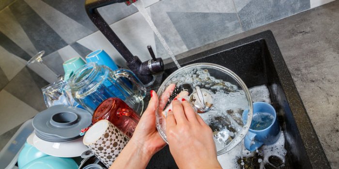 5 façons de ruiner vos ongles