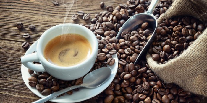 6 boissons dangereuses pour la thyroïde