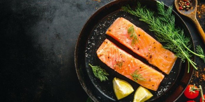 Migraine : manger du poisson gras rÃ©duit les crises 