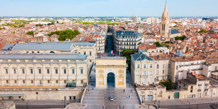 COVID-19 : 13 dÃ©partements oÃ¹ le taux dâincidence est encore supÃ©rieur Ã  1 000