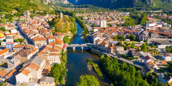 COVID-19 : 13 départements où le taux dâincidence est encore supérieur à 1 000