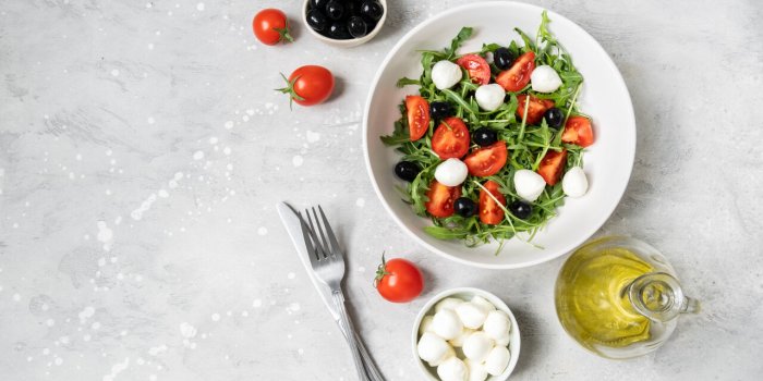 6 ingrédients à ne surtout pas mettre dans votre salade