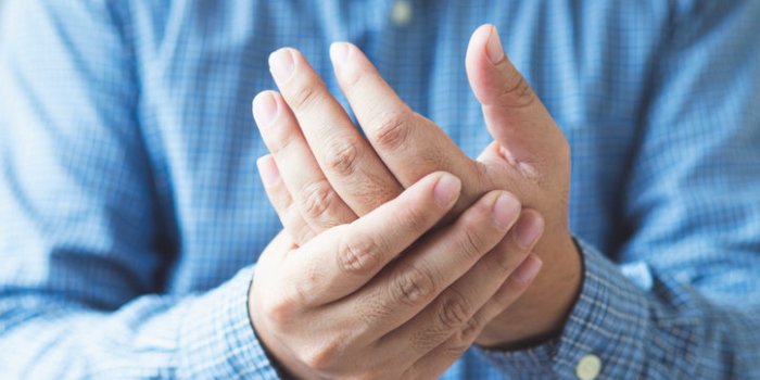 Maladie de Crohn : 11 symptômes à ne pas ignorer