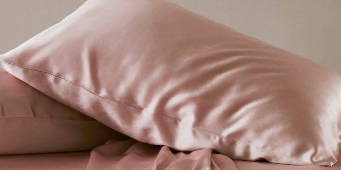 Literie : 7 taies dâoreiller en soie pour préserver ses cheveux et sa peau