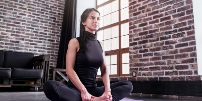 Ménopause : 10 postures de yoga pour bien vivre les changements