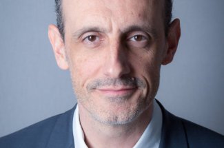 Pr David Laharie