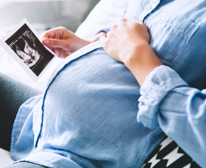 Grossesse tardive : les garcons plus a risque d’avoir des problemes cardiaques plus tard