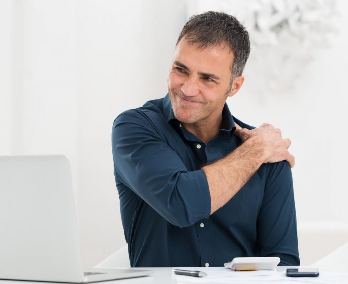 Quels sont les signes et symptomes d-une polyarthrite rhumatoide ?