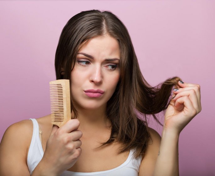 Cheveux : 5 habitudes alimentaires qui causent leur chute