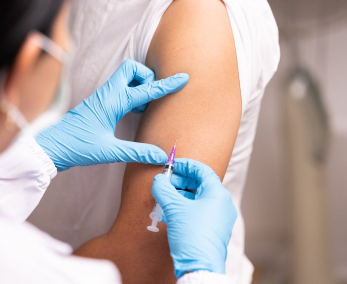 Vaccin contre le Covid-19 : 30 % des femmes ont vu leur cycle menstruel changer