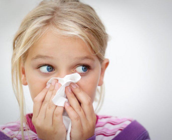 Scarlatine : inflammation de la gorge et eruption cutanee