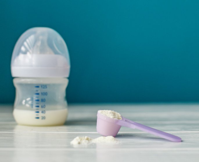Laits pour bebes : des produits Nestle et Danone contamines par des huiles minerales toxiques