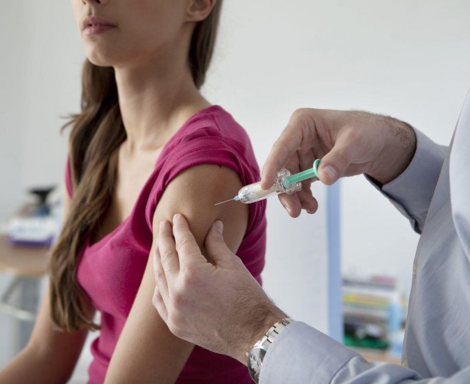 La vaccination contre les papillomavirus est-elle la solution contre le cancer du col ? 