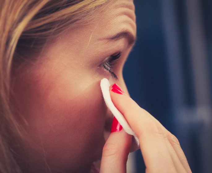 Yeux qui pleurent : comment en finir avec le larmoiement ?