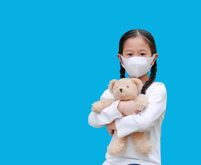 COVID- 19 et enfants : les maux de ventre seraient un signe, bien avant la toux
