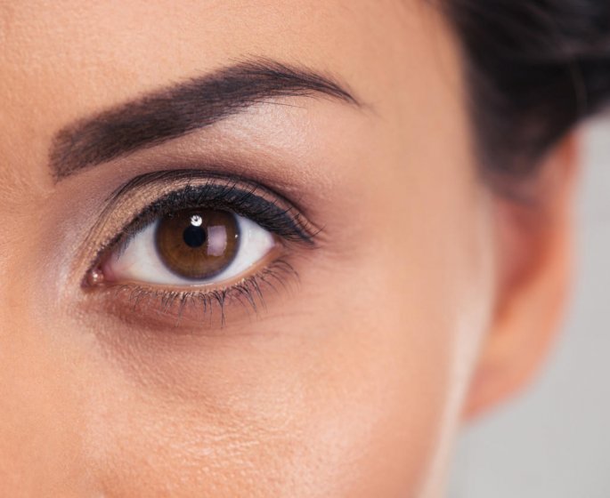 Greffe de sourcils, la fin des sourcils clairsemes