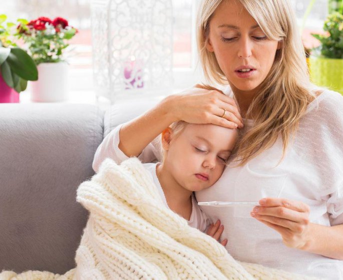 Fievre chez l’enfant : ce que font les parents, ce que conseillent les pediatres