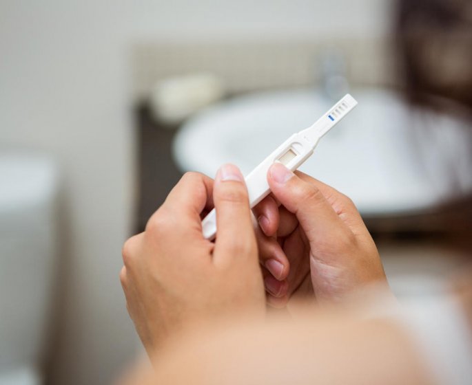 Tests urinaires de grossesse : sont-ils fiables ?