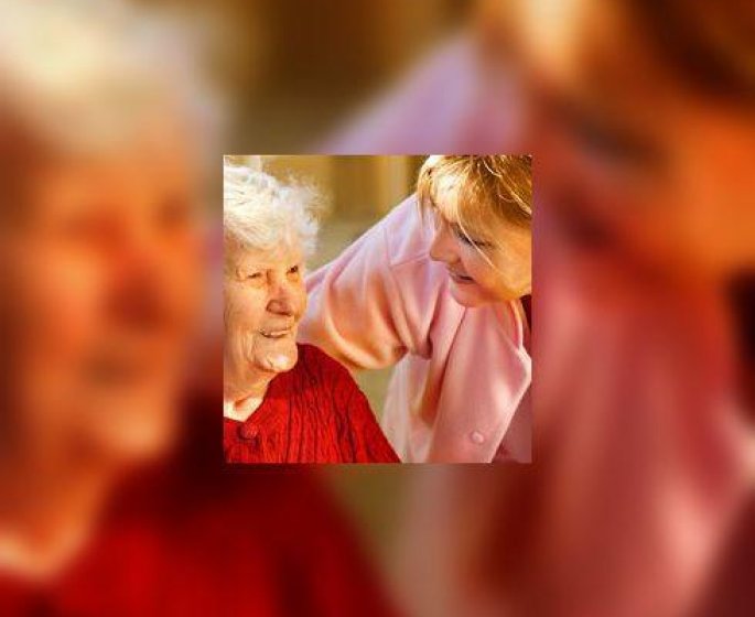 Aide aux personnes dependantes : les femmes en premiere ligne !