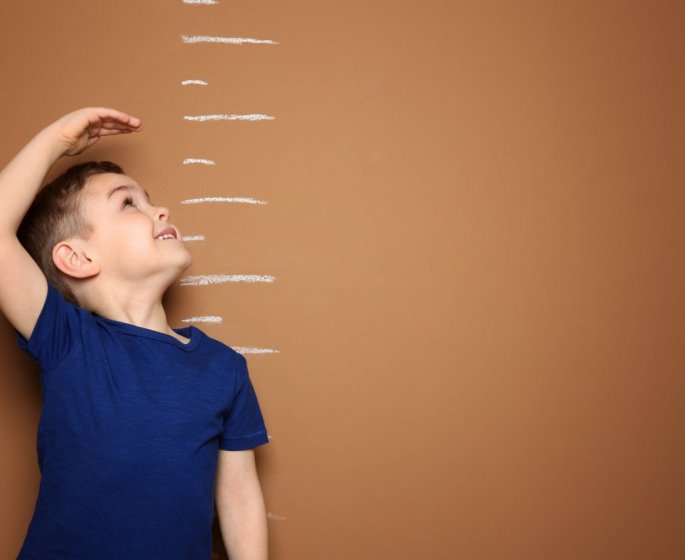 Les enfants grands pour leur age ont plus de risques d’obesite