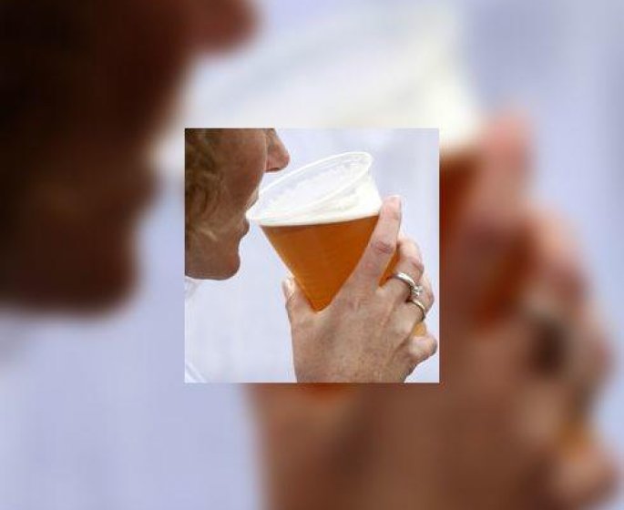 Tenir l’alcool : un facteur de risque pour l’alcoolisme 