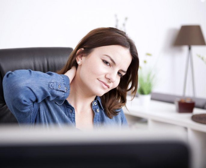 Mal aux cervicales ? 5 exercices pour les renforcer !