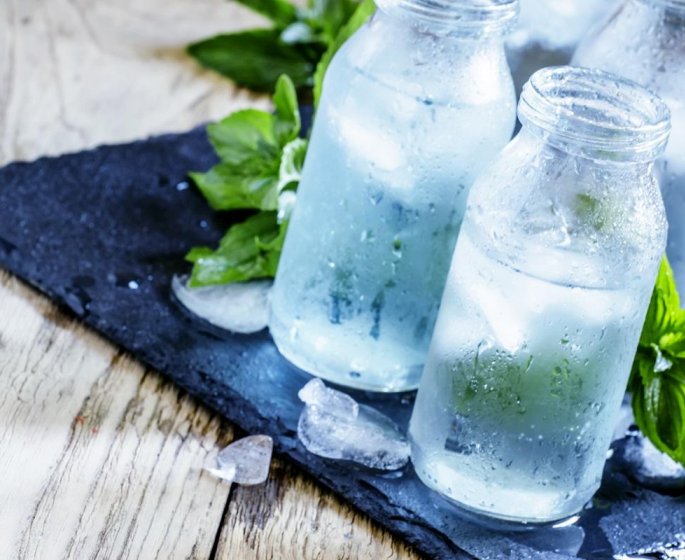 Canicule : pourquoi vous ne devez pas boire glace