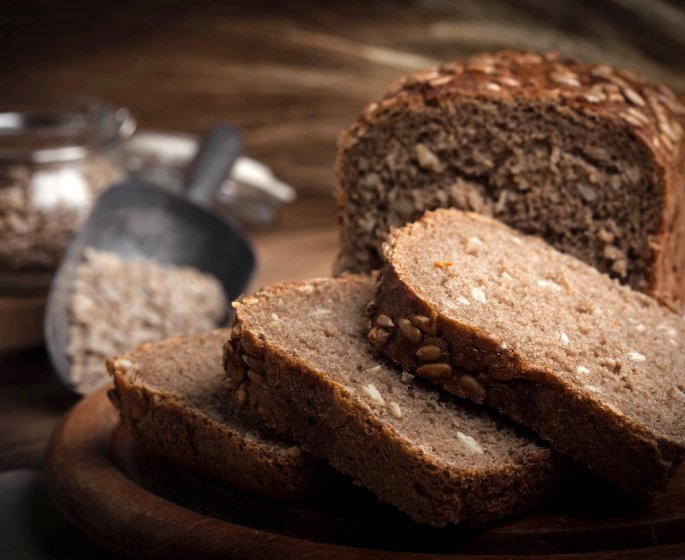 Mangez du pain complet : il protege votre sante !