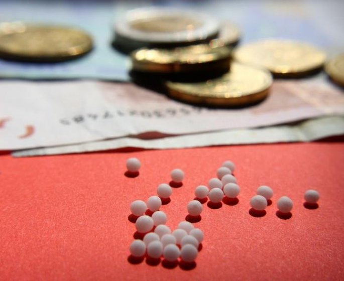 La ministre de la Sante Agnes Buzyn favorable au maintien du remboursement de l-homeopathie : &quot;ca ne fait pas de mal&quot;