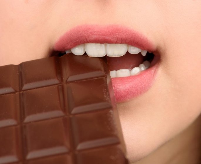Manger du chocolat noir n’ameliorerait pas la vue