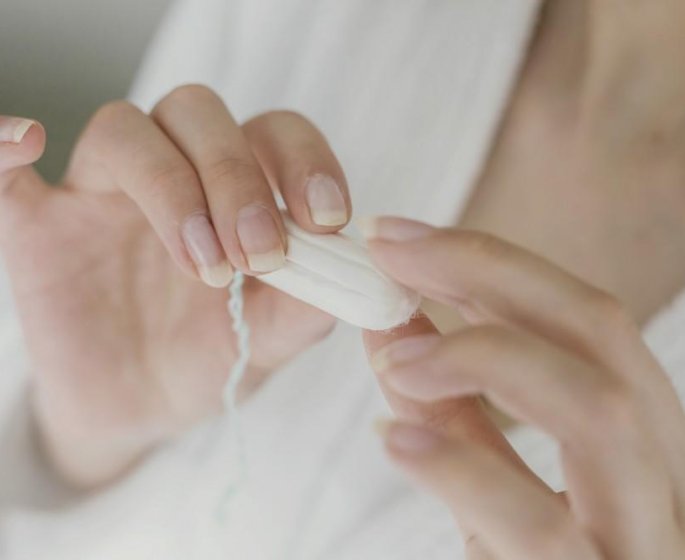 Rappel de tampons dont des morceaux peuvent se detacher au retrait et rester dans le corps