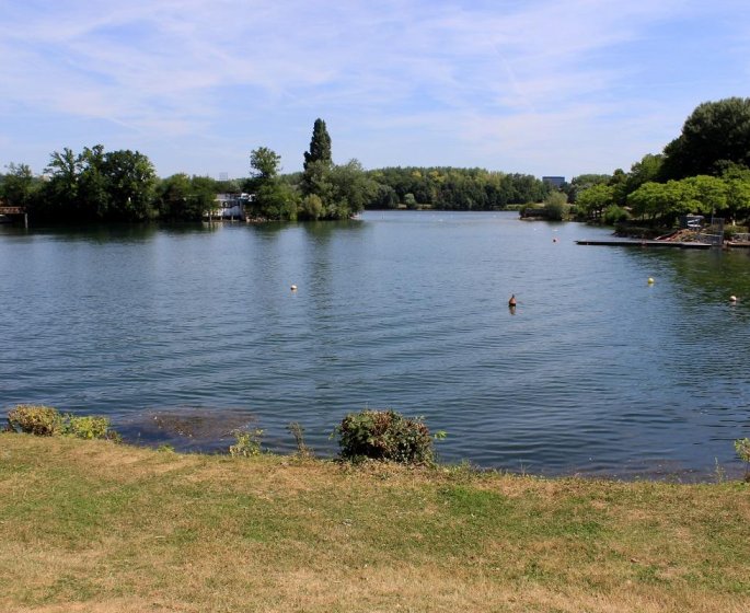 Baignade interdite a cause d’une bacterie dans la Sarthe