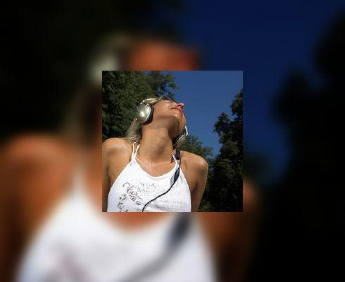 Audition : un quart des 15-19 ans se casque les oreilles