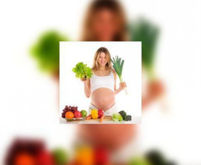 Grossesse : ne pas manger plus mais mieux !