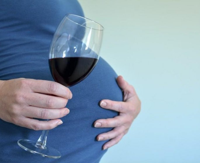 Grossesse : le logo "zero alcool" sera present sur les bouteilles d’ici la fin de l’annee