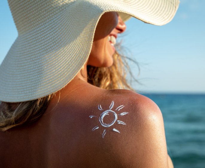 Juin jaune : les 6 regles d’or des dermatologues pour se proteger du soleil