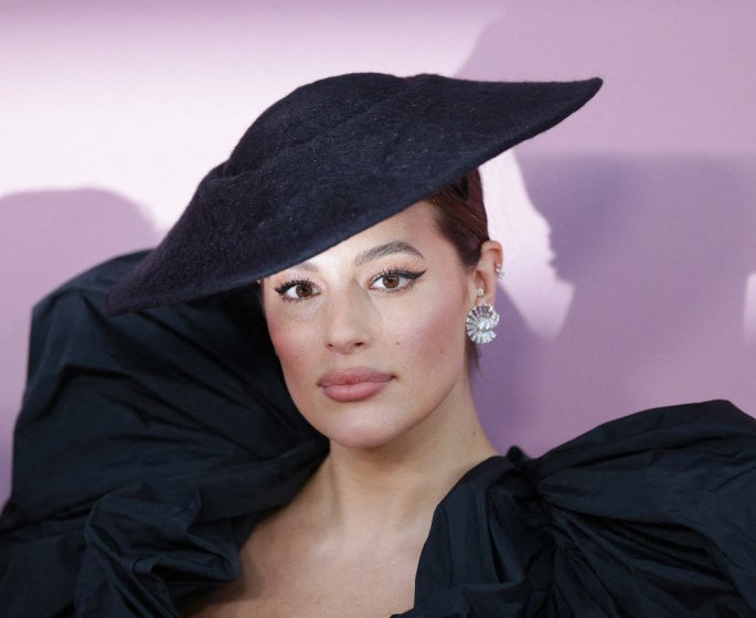 Ashley Graham devoile son corps post partum 3 mois apres son accouchement