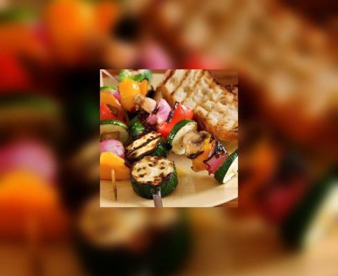 Brochettes de legumes marines aux fines herbes