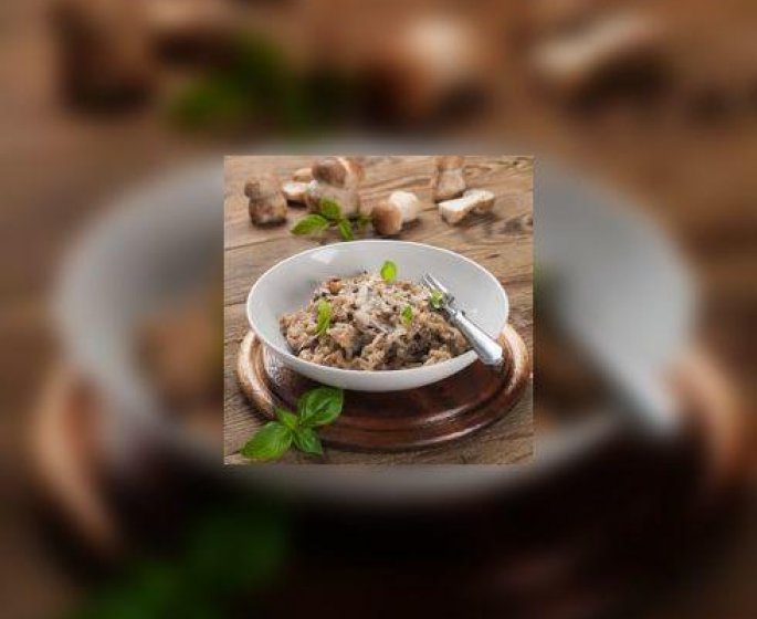 Risotto au jambon, tomates et champignons