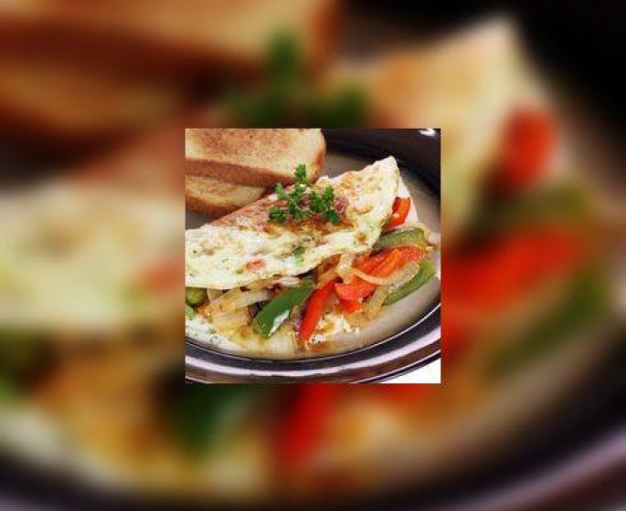 Omelette aux poivrons verts et aux crevettes