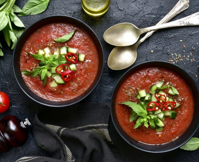 Gaspacho de poivrons au caille de brebis
