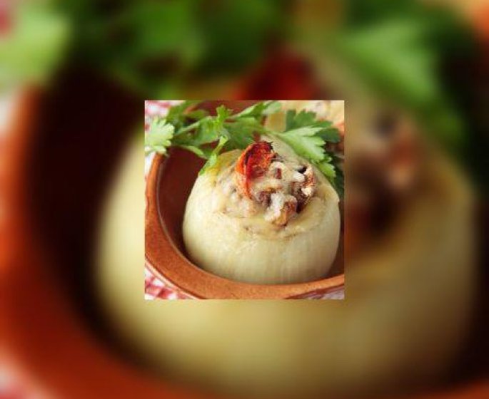 Tomates et oignons farcis